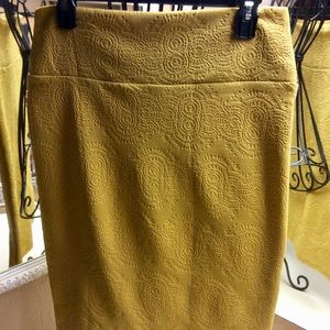 Lularoe Cassie skirt, size Med